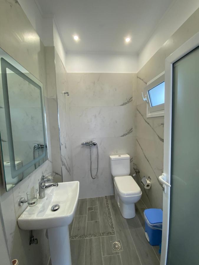 Wave N' Sea Apartments Himarë Eksteriør billede